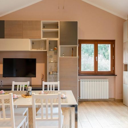 Апартаменты Altido Splendid Flat With Terrace & Magnificent View Breccanecca Экстерьер фото