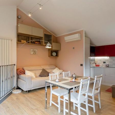 Апартаменты Altido Splendid Flat With Terrace & Magnificent View Breccanecca Экстерьер фото