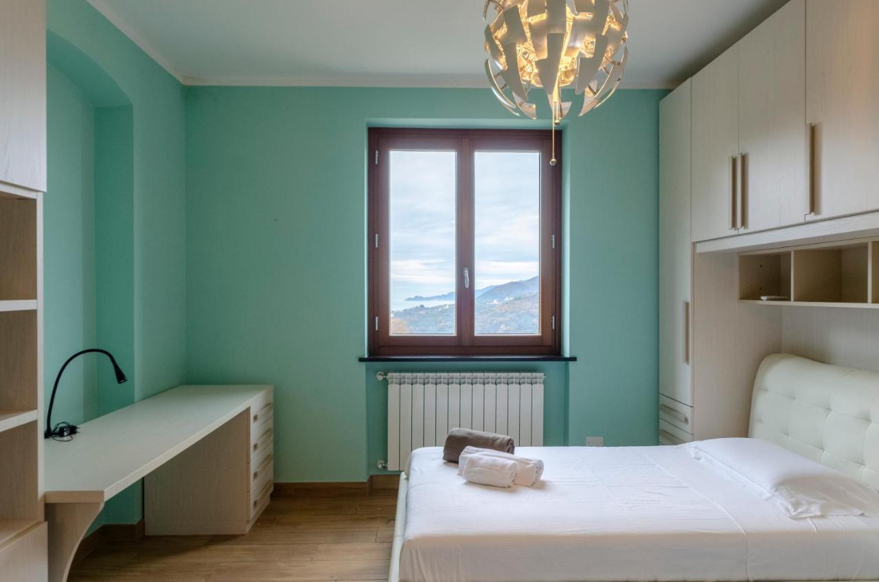 Апартаменты Altido Splendid Flat With Terrace & Magnificent View Breccanecca Экстерьер фото