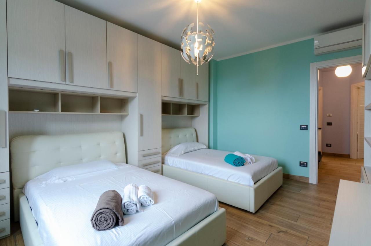 Апартаменты Altido Splendid Flat With Terrace & Magnificent View Breccanecca Экстерьер фото